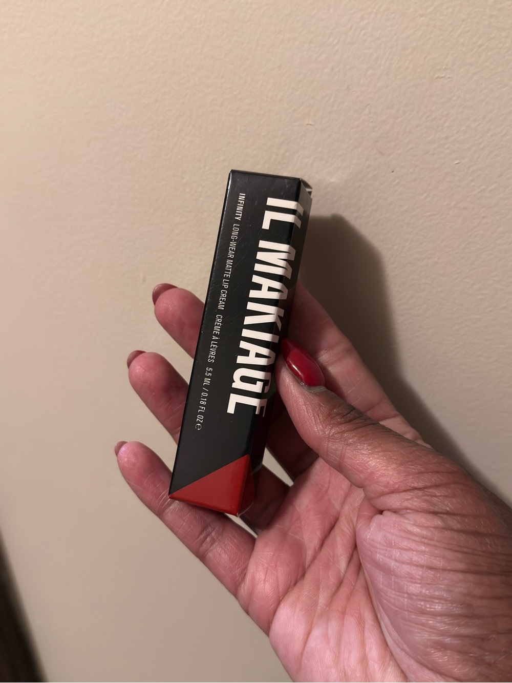 IL MAKIAGE Red Lipstick